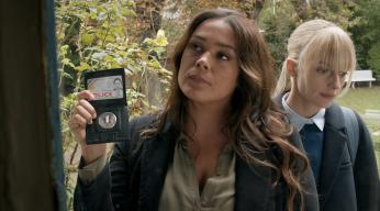 ASTRID ET RAPHAELLE S1 EP4 VISUEL CATCHUP.jpg